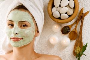 Vì sao nên chăm sóc da mặt tại spa?